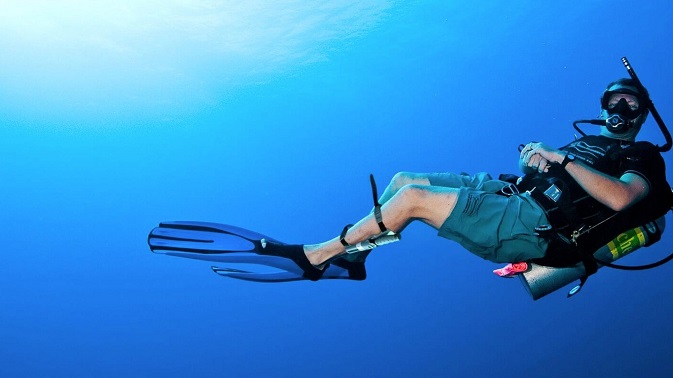 What to Wear When Scuba Diving